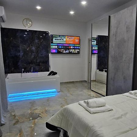 Da Tonino Luxury Apartments 나폴리 외부 사진