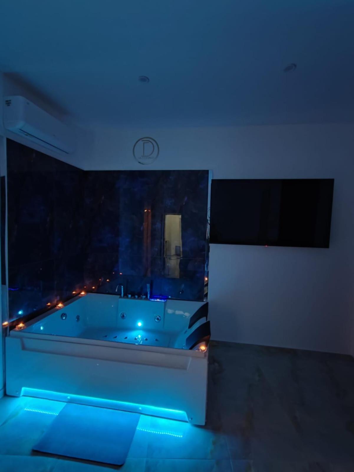 Da Tonino Luxury Apartments 나폴리 외부 사진