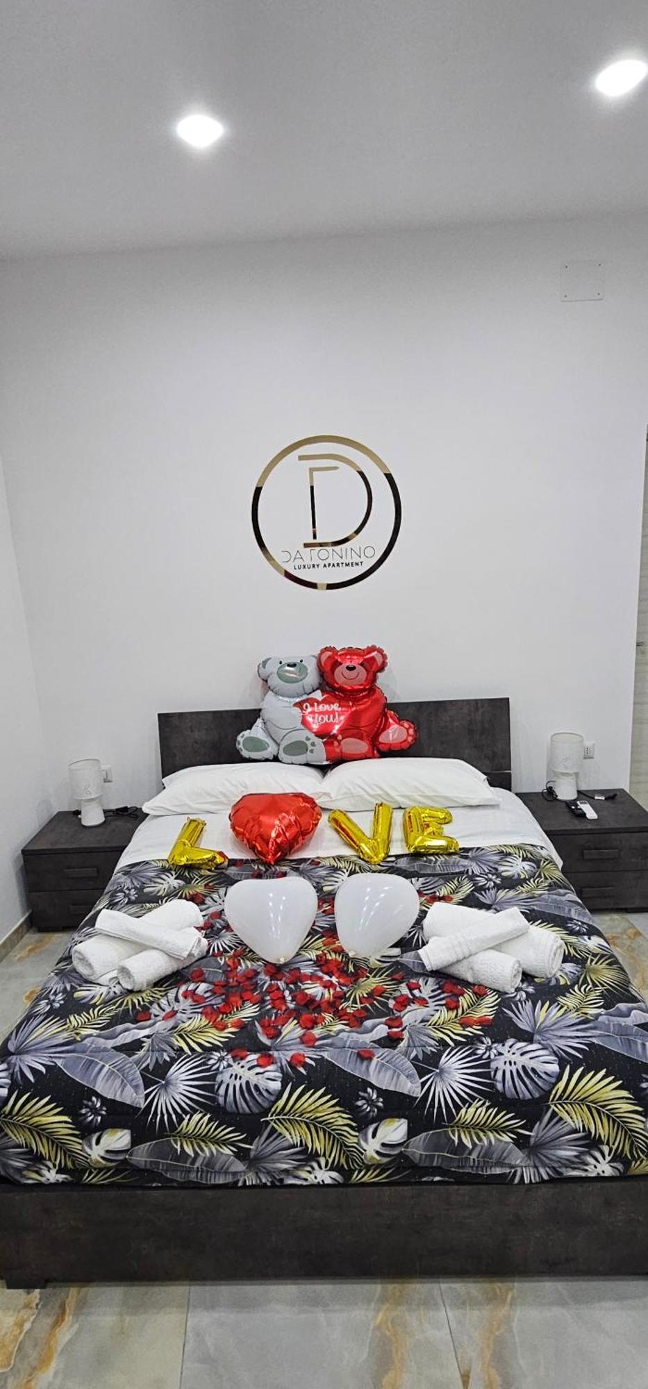 Da Tonino Luxury Apartments 나폴리 외부 사진